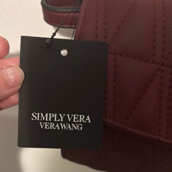 Simply Vera Wang Mauve Berry mini crossbody purse new with tags - Picture 5 of 7